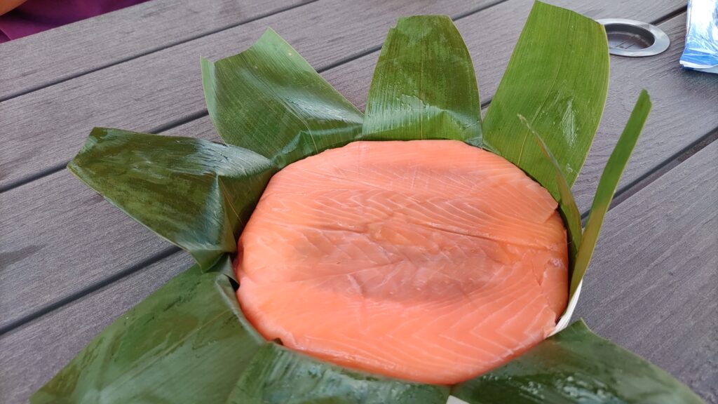 小矢部川SA上り 限定販売 鱒いくら寿司