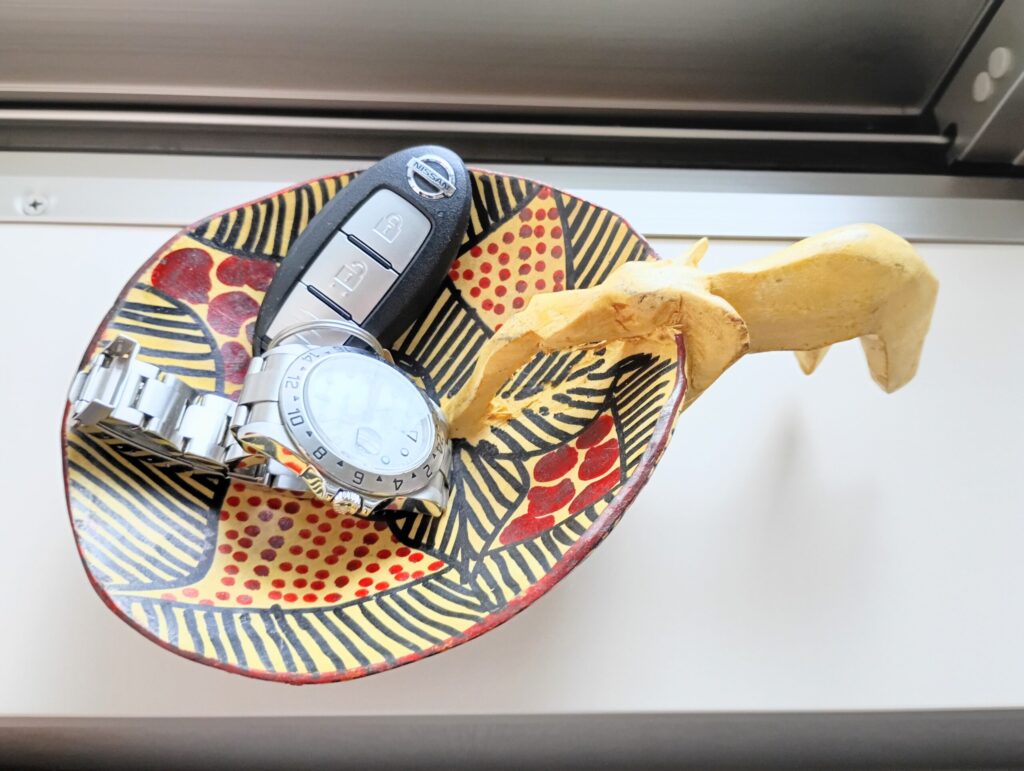 ボツワナのお土産　木星の小物入れ