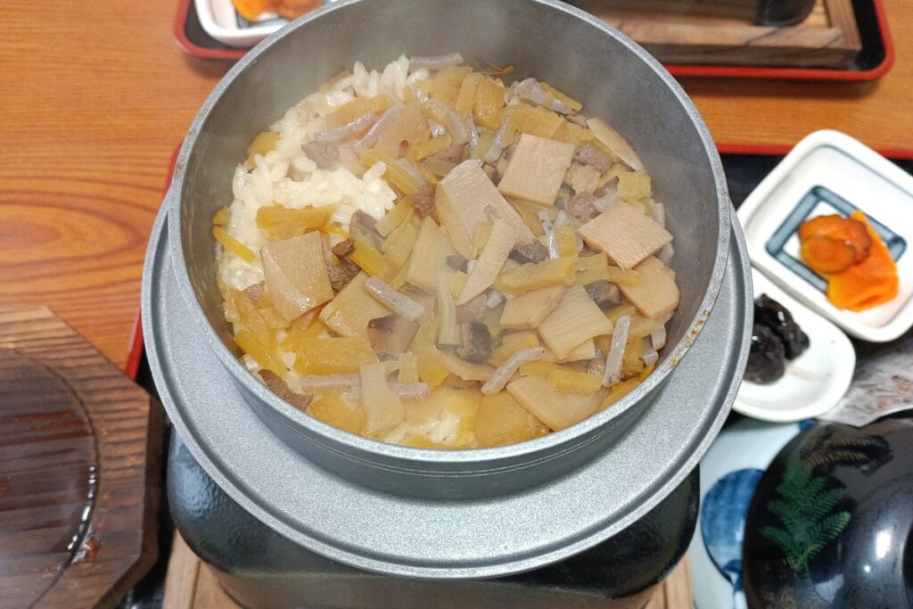 新潟グルメ02_釜めし