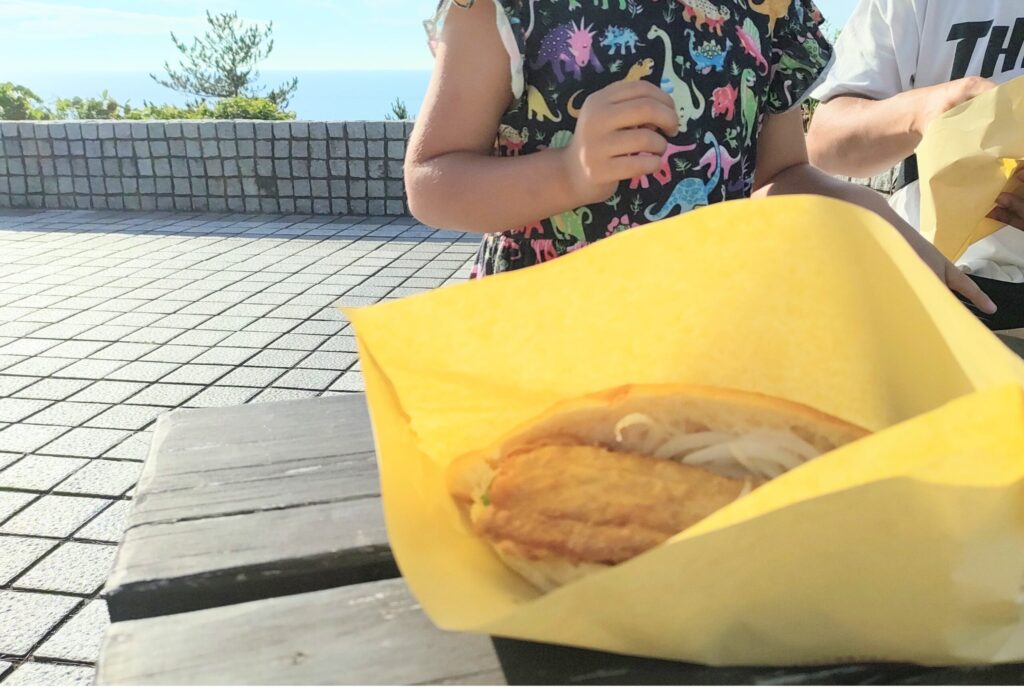 新潟グルメーサバサンド