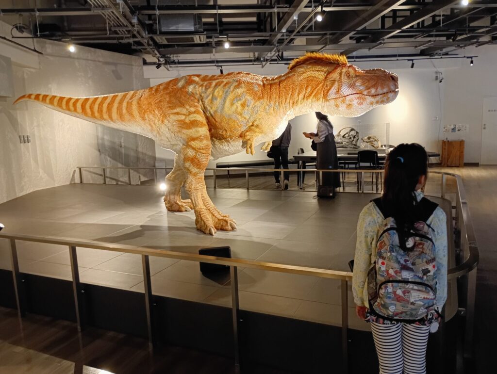 長崎ベネックス恐竜博物館　動くティラノ