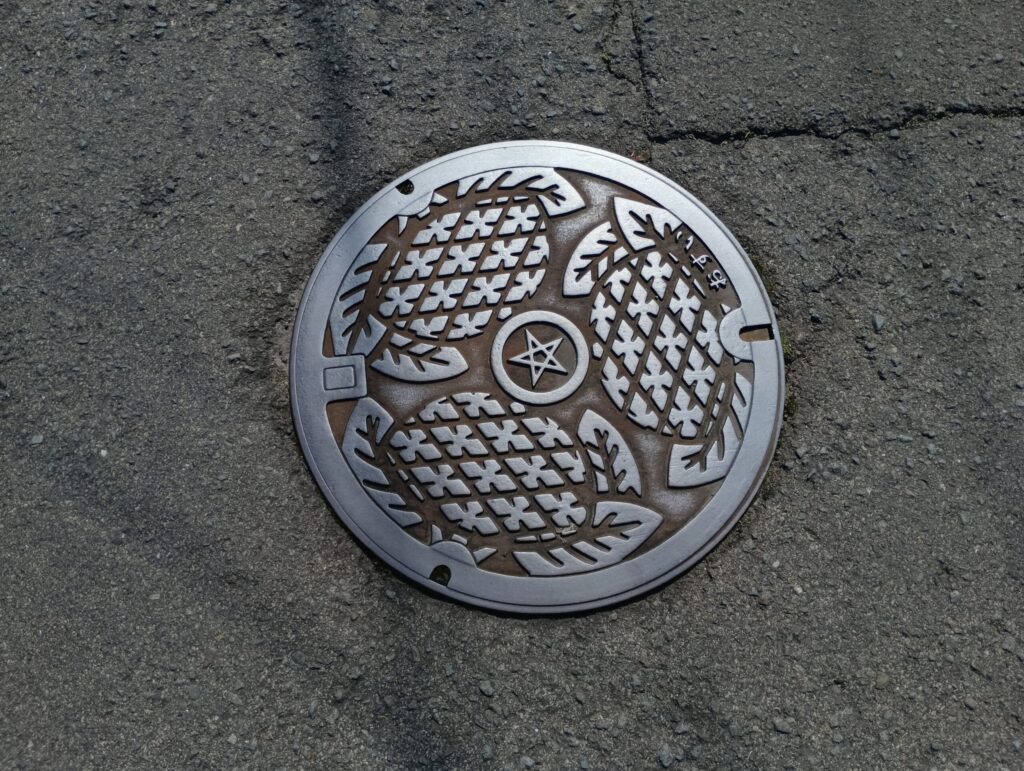 長崎市 マンホール蓋「市の花・アジサイ」